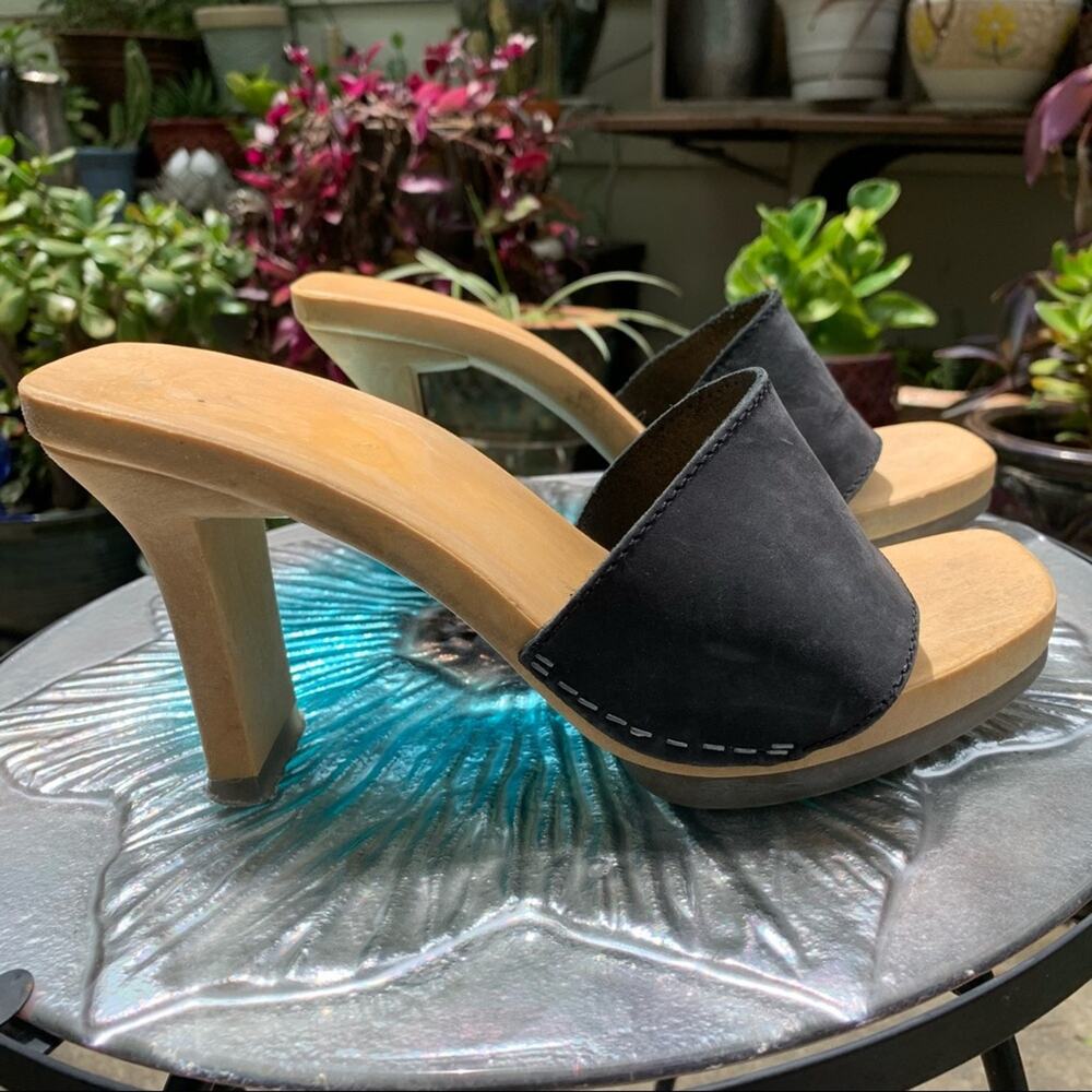 Vintage 90s does 70s black side slide resin heels Size 8
